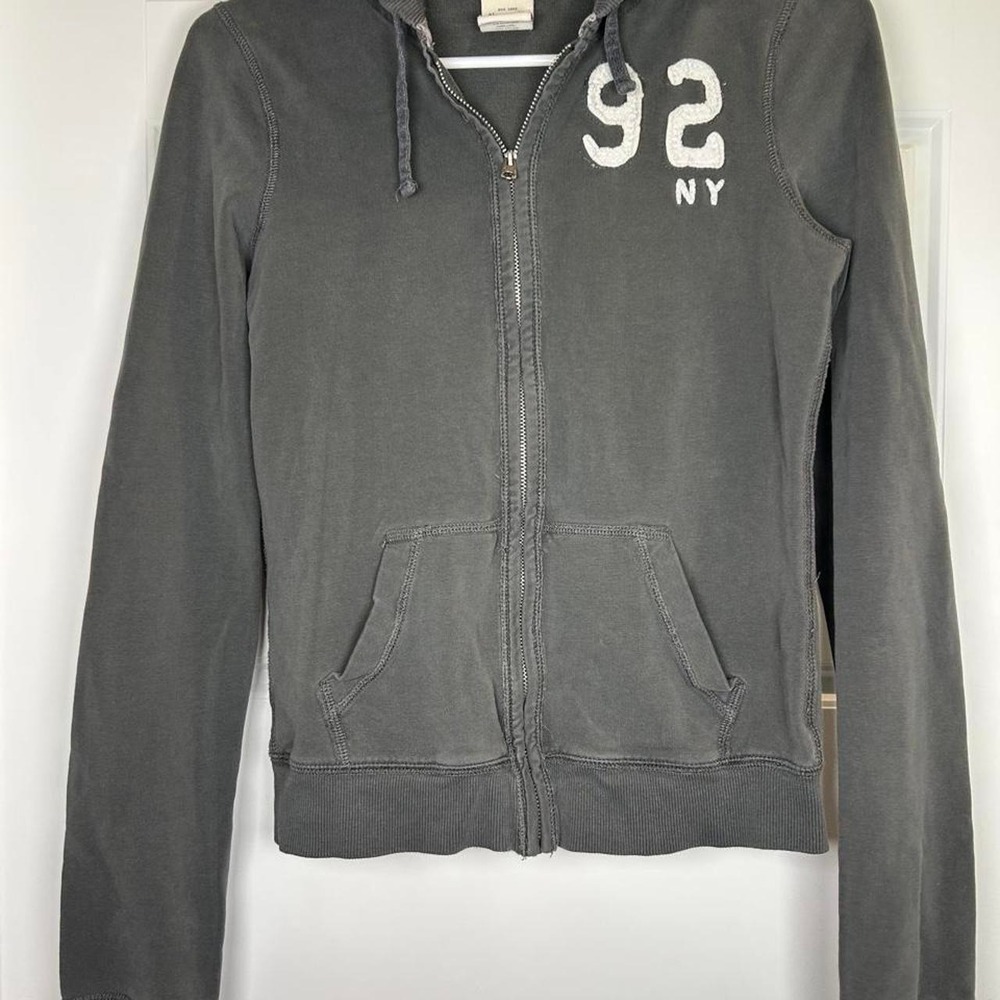 Abercrombie & Fitch Gray Zip-Up Hoodie